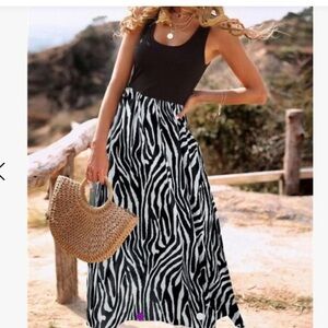 La Mode Black&White Zebra Sleeveless Scoop Neck Dress size XXL (FITS LIKE XL)